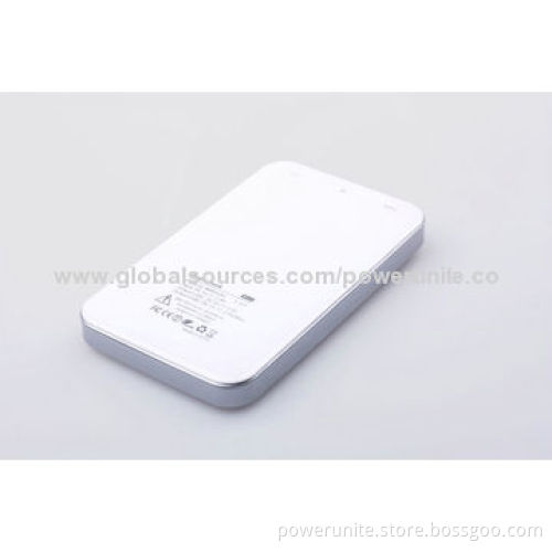 Dual USB Ports Li-polymer Battery Cell Emergency Battery Charger with 8,000mAh Capacity